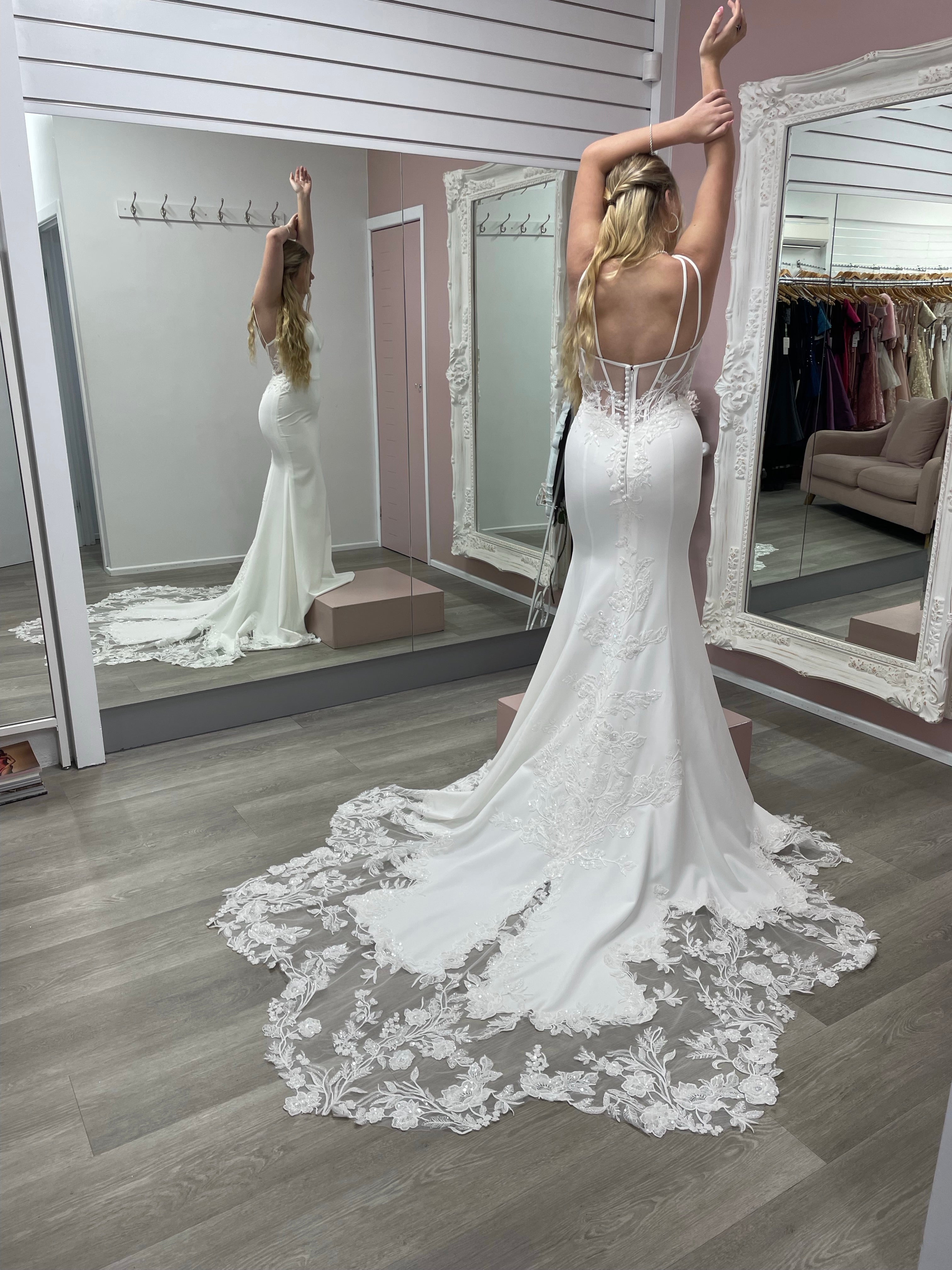 Kallista Wedding Dress