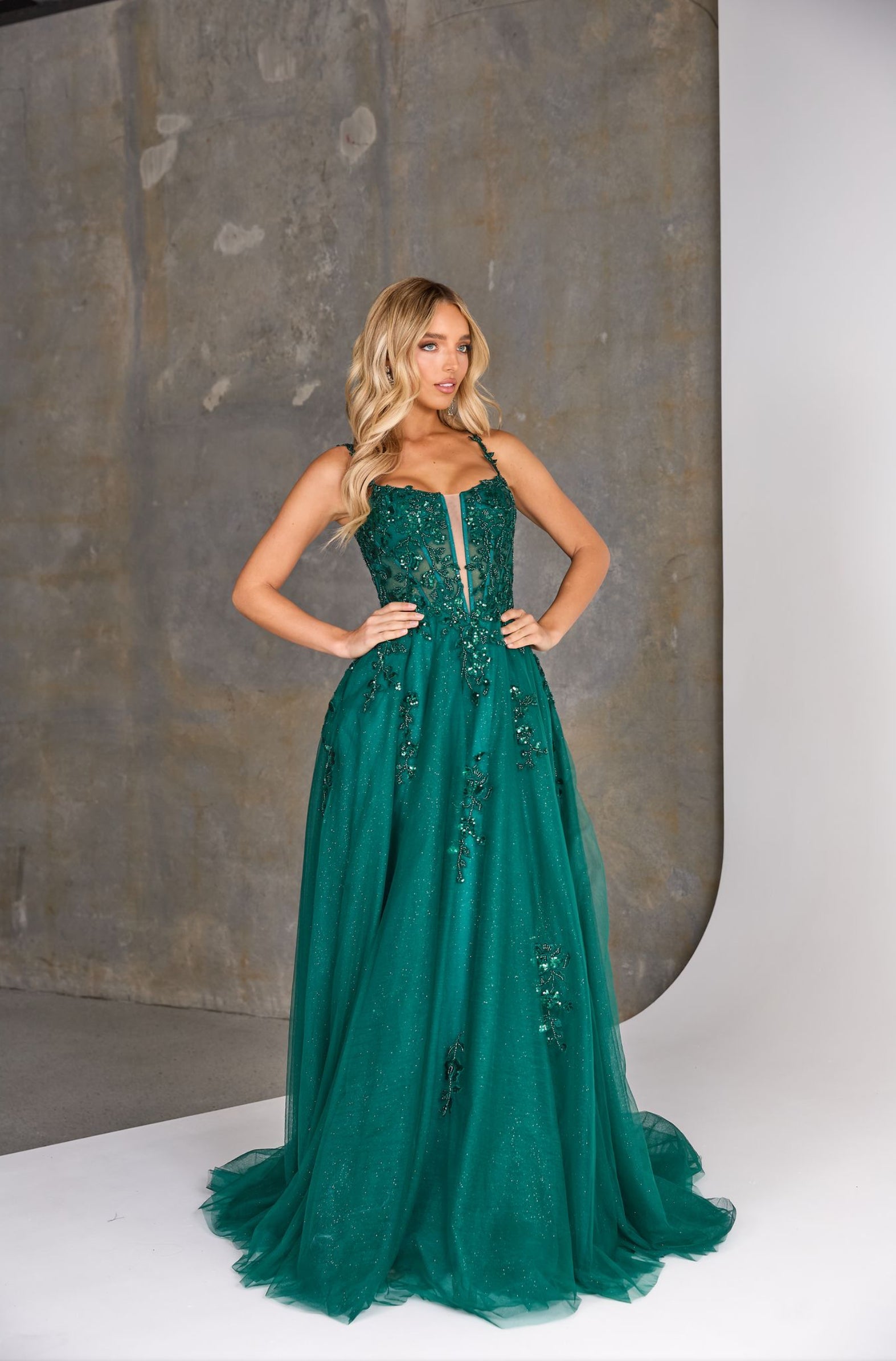 Dauphine PO2573 Formal Dress