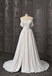 Eden Wedding Dress (Curve Collection)