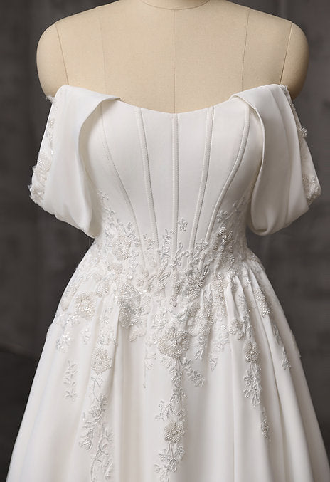 Eden Wedding Dress (Curve Collection)