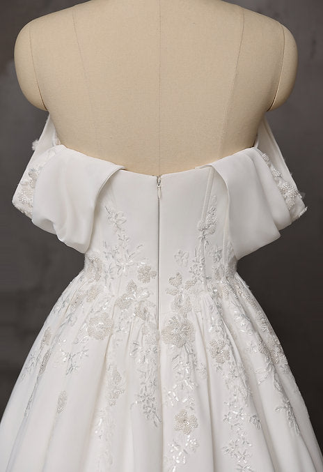 Eden Wedding Dress (Curve Collection)