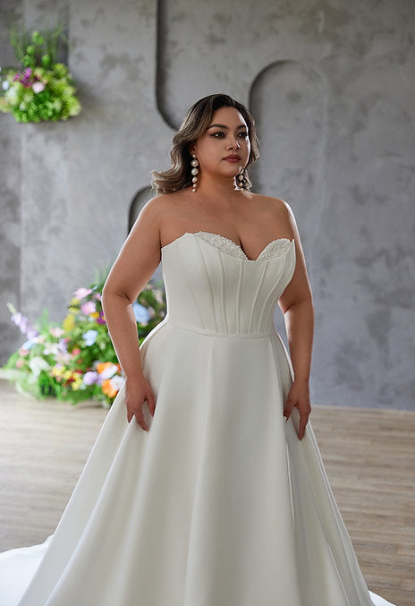 Belle Wedding Dress (Curve Collection)