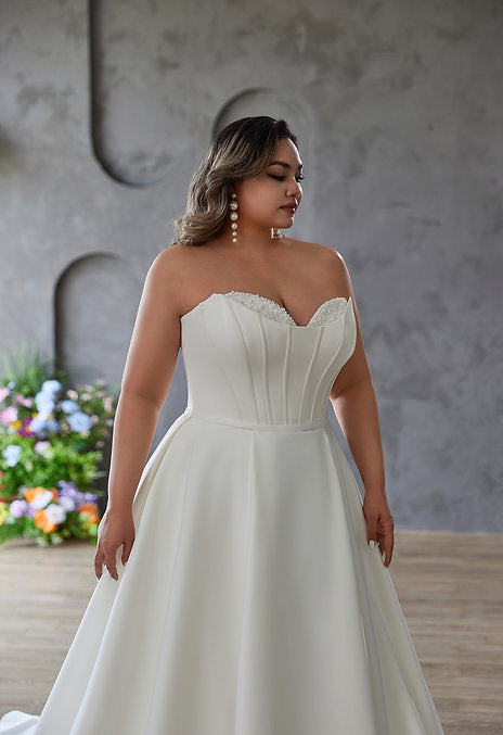 Belle Wedding Dress (Curve Collection)