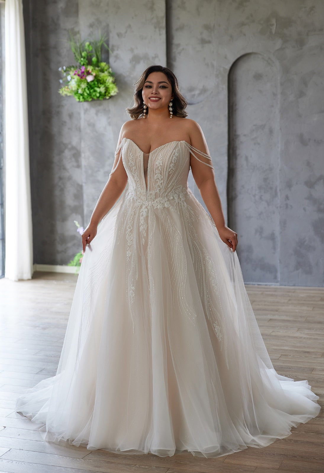 Krystal Wedding Dress (Curve Collection)