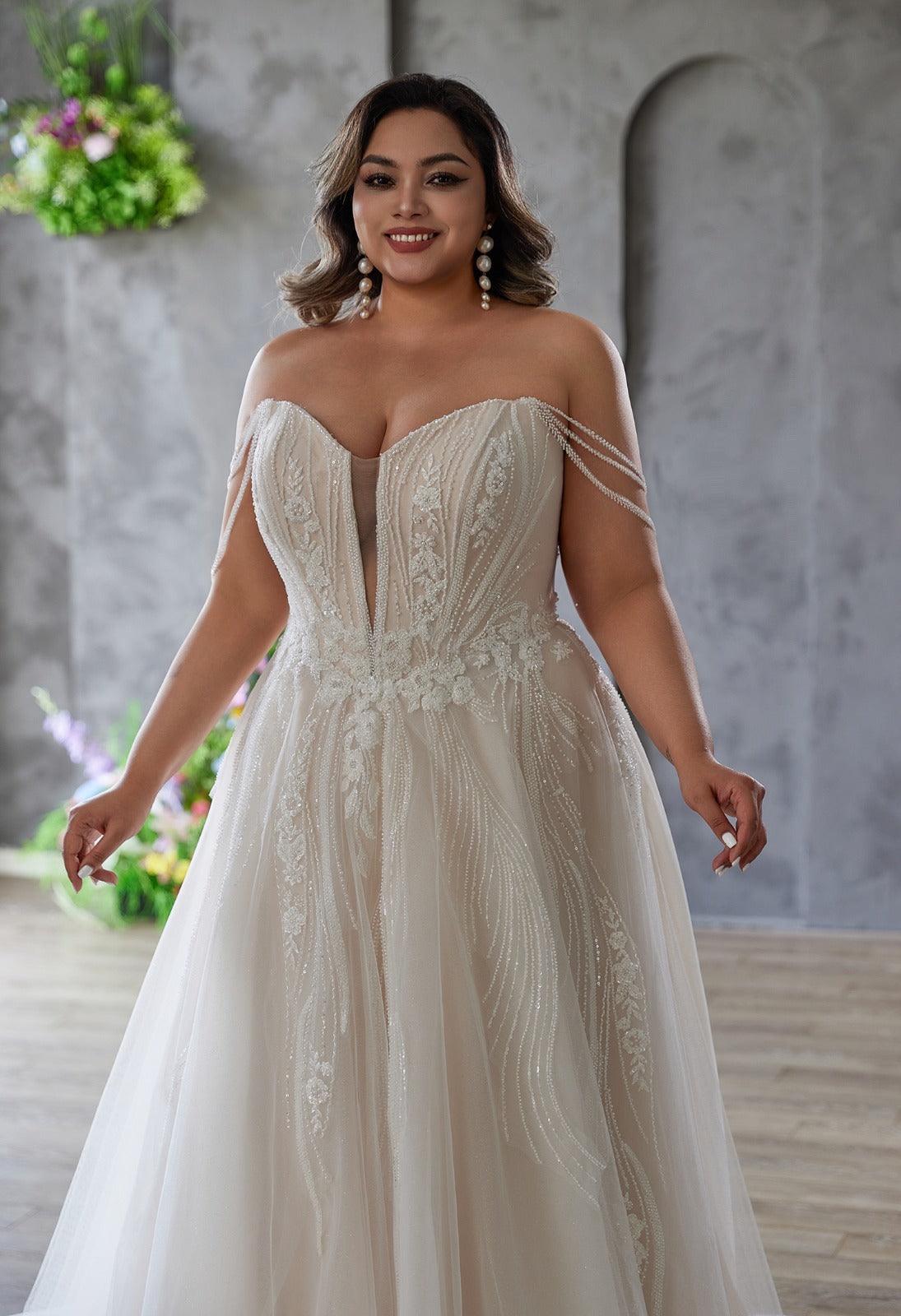 Krystal Wedding Dress (Curve Collection)