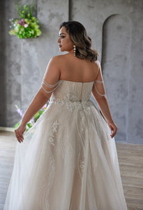Krystal Wedding Dress (Curve Collection)