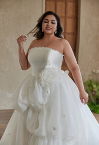 Hamilton Wedding Dress (Curve Collection)
