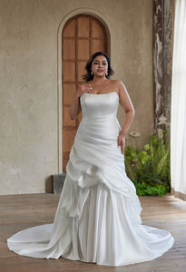 Sorrento Wedding Dress (Curve Collection)