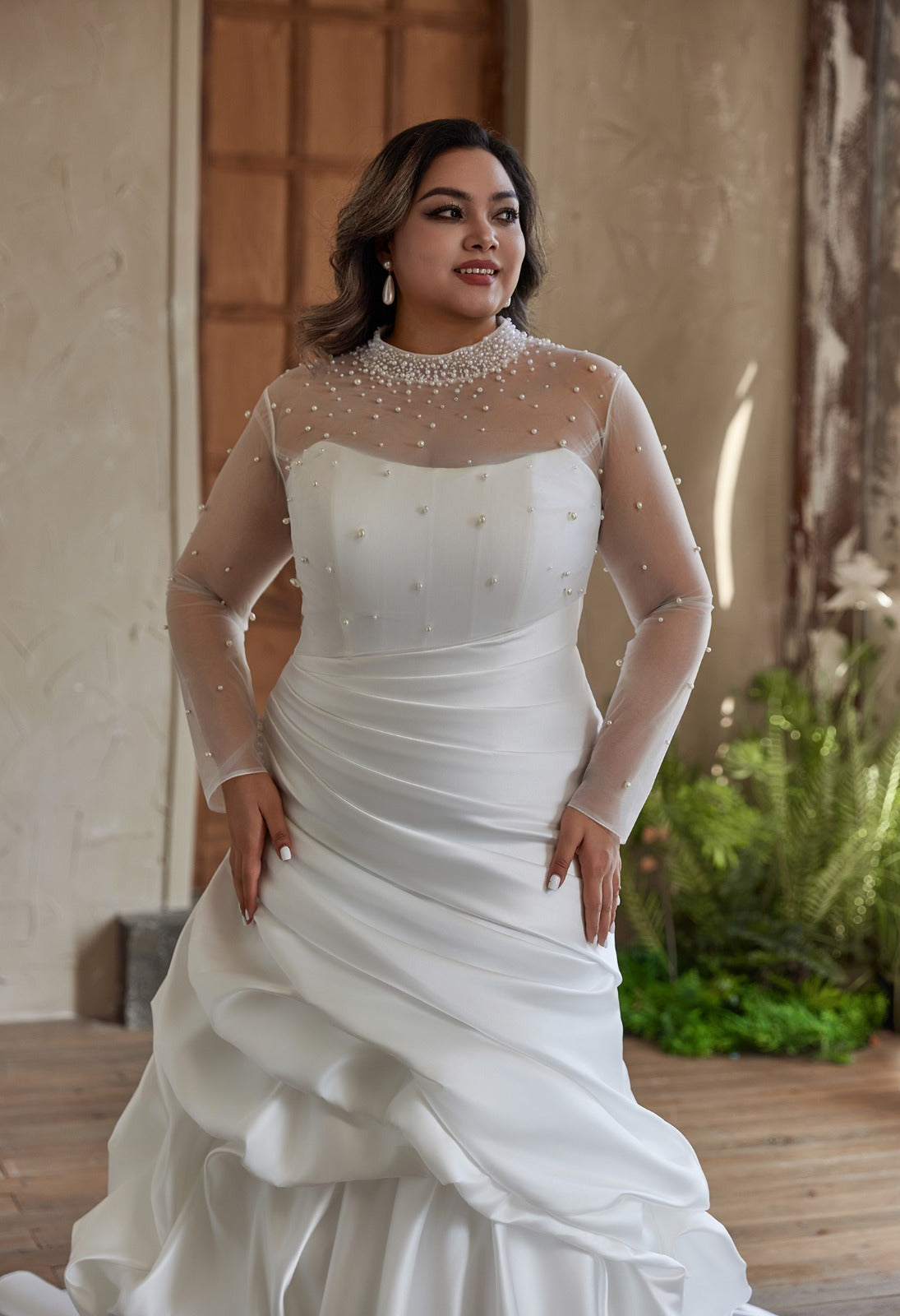 Sorrento Wedding Dress (Curve Collection)