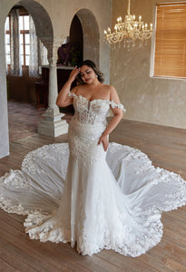 Kimba Wedding Dress (Curve Collection)