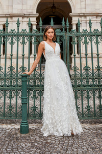 Acacia TC376 wedding dress